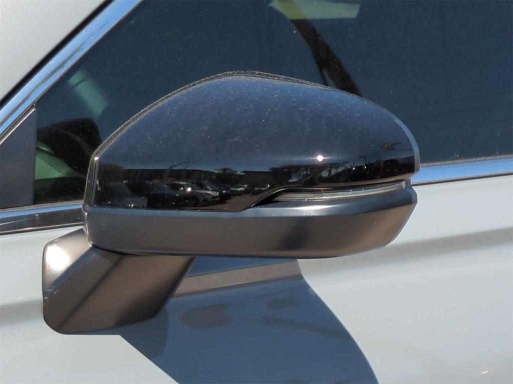 new 2025 Honda CR-V Hybrid car, priced at $39,770