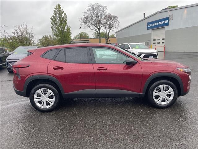 new 2025 Chevrolet Trax car, priced at $20,667