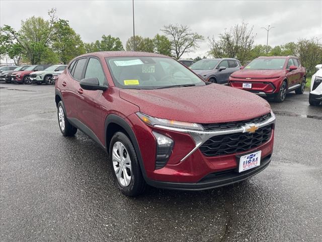 new 2025 Chevrolet Trax car, priced at $20,667
