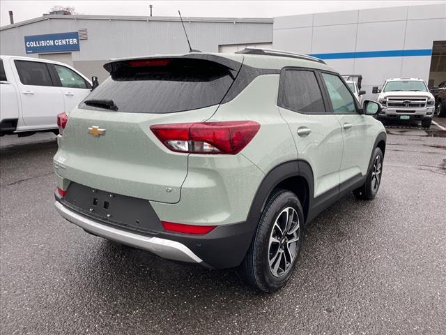 new 2025 Chevrolet TrailBlazer car, priced at $28,580