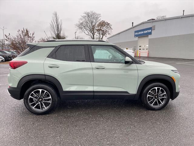 new 2025 Chevrolet TrailBlazer car, priced at $28,580