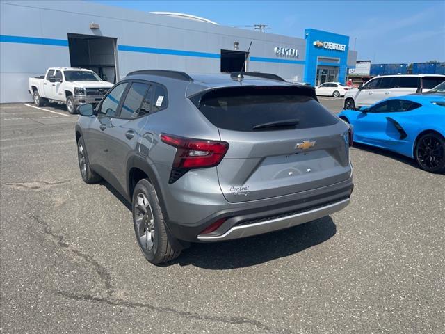 new 2025 Chevrolet Trax car, priced at $24,234