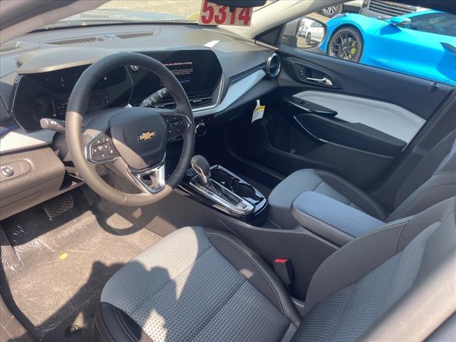 new 2025 Chevrolet Trax car, priced at $24,234