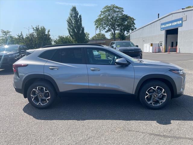 new 2025 Chevrolet Trax car, priced at $24,234