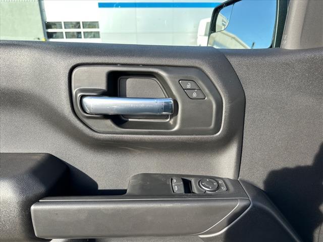 new 2025 Chevrolet Silverado 1500 car, priced at $38,554
