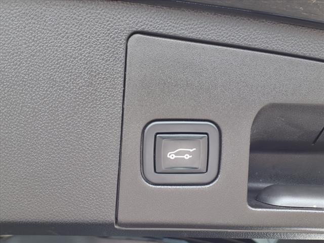 used 2023 Cadillac XT4 car, priced at $34,995