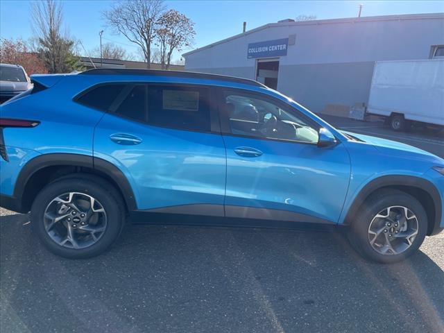 new 2025 Chevrolet Trax car, priced at $23,880