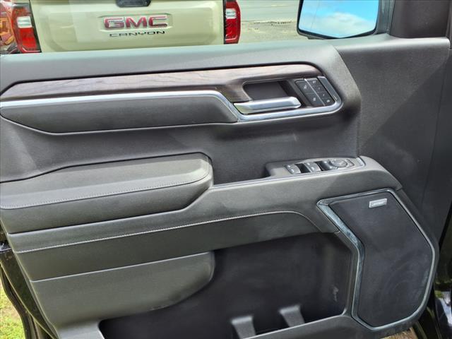 used 2024 Chevrolet Silverado 1500 car, priced at $52,995