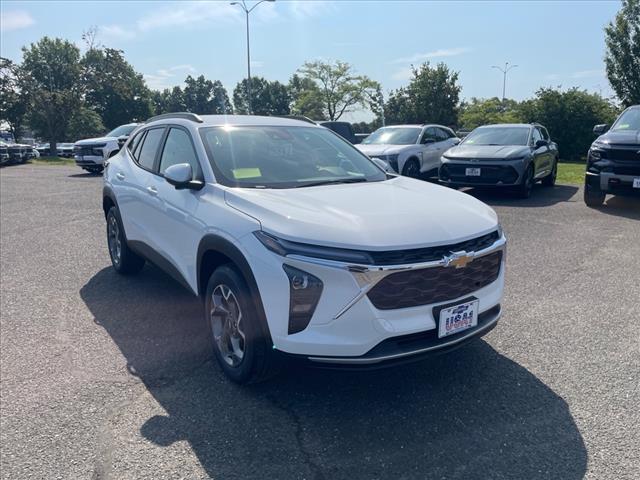 new 2025 Chevrolet Trax car, priced at $24,234