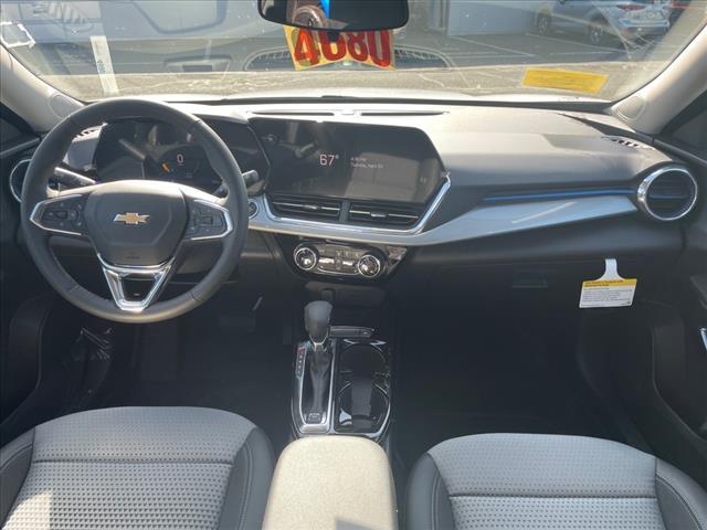 new 2025 Chevrolet Trax car, priced at $23,734