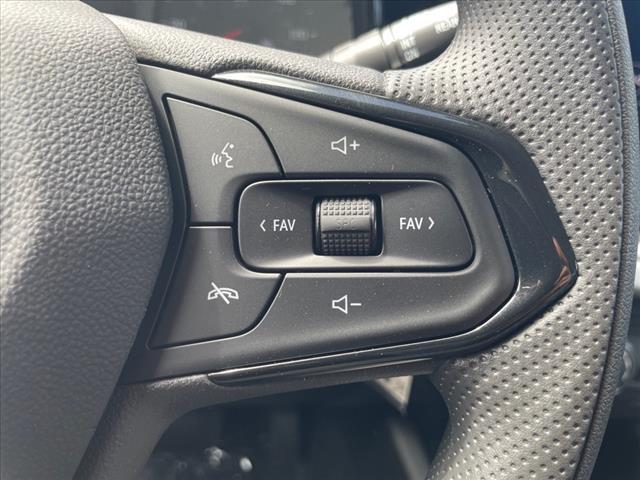new 2025 Chevrolet Trax car, priced at $20,666