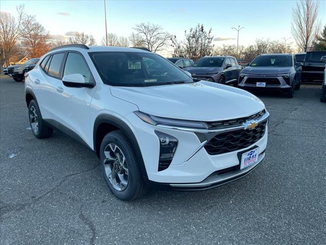 new 2025 Chevrolet Trax car, priced at $23,234