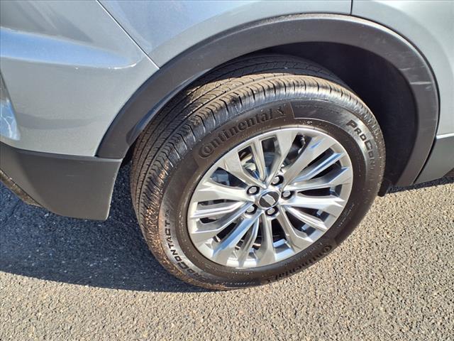 used 2024 Cadillac XT4 car, priced at $39,995