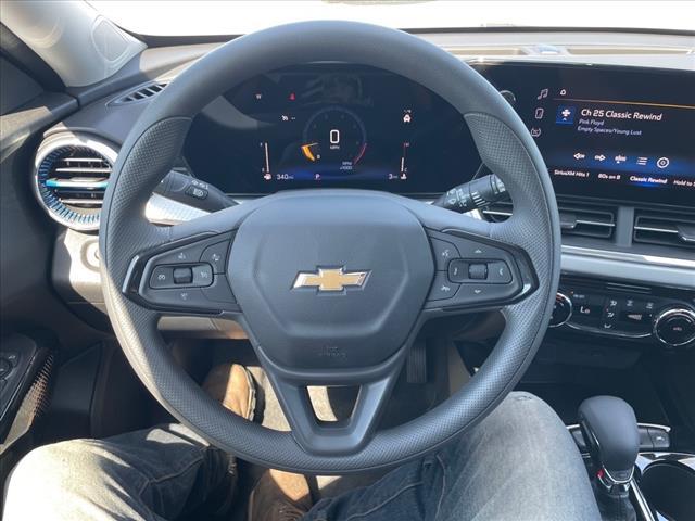 new 2025 Chevrolet Trax car, priced at $22,595