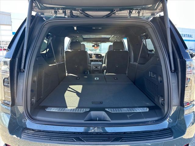 new 2025 Chevrolet Suburban car, priced at $78,020