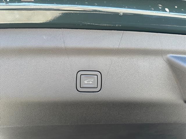 new 2025 Chevrolet Suburban car, priced at $78,020