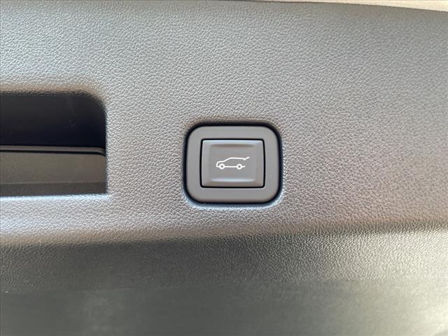 new 2025 Chevrolet Traverse car, priced at $41,980