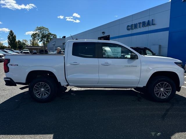 new 2024 Chevrolet Colorado car, priced at $40,280