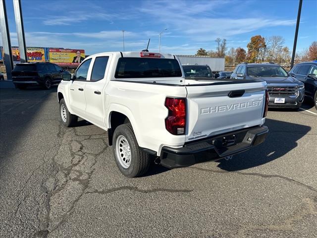 new 2024 Chevrolet Colorado car, priced at $30,219