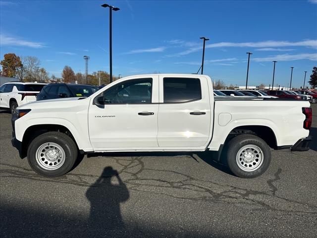 new 2024 Chevrolet Colorado car, priced at $30,219