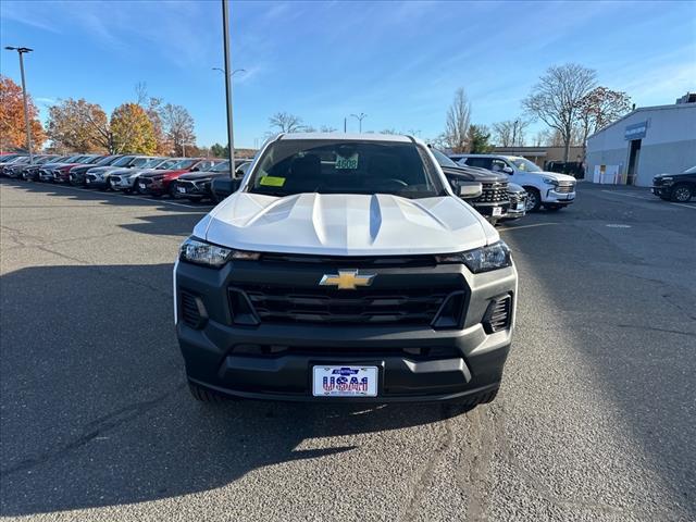 new 2024 Chevrolet Colorado car, priced at $30,219