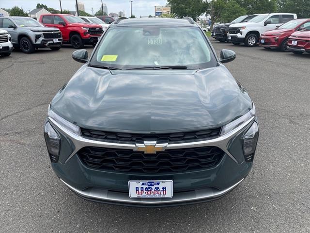 new 2025 Chevrolet Trax car, priced at $23,190