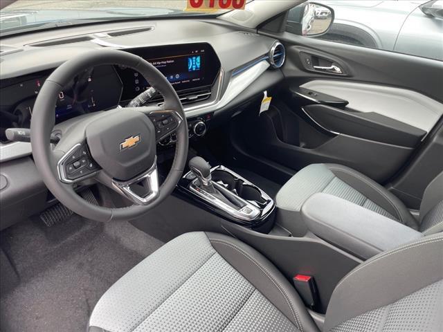 new 2025 Chevrolet Trax car, priced at $23,190