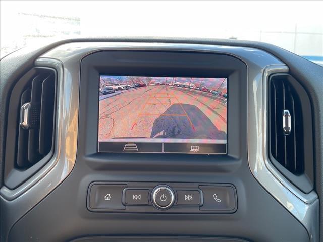 new 2025 Chevrolet Silverado 1500 car, priced at $33,404