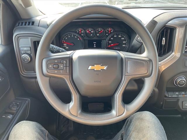 new 2025 Chevrolet Silverado 1500 car, priced at $33,404