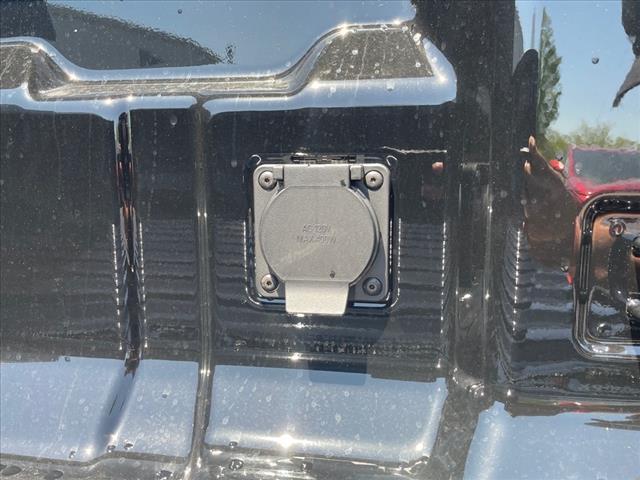 new 2025 Chevrolet Colorado car, priced at $43,115