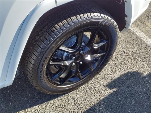 used 2021 Jeep Grand Cherokee car, priced at $31,995