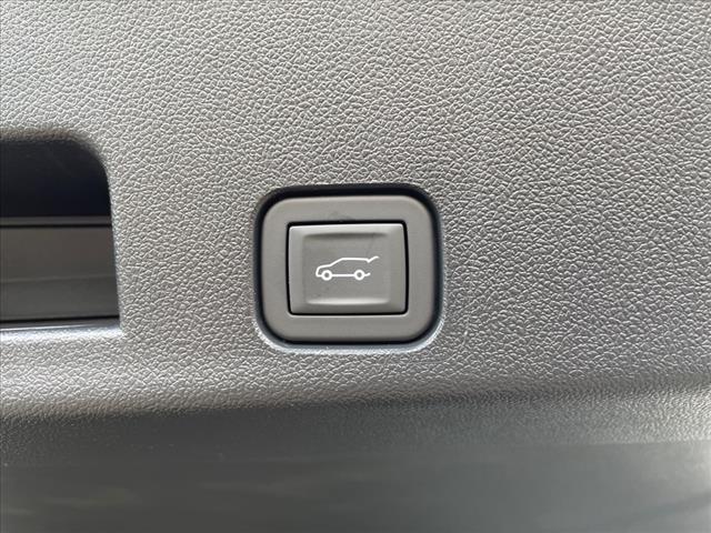 new 2025 Chevrolet Traverse car, priced at $49,570
