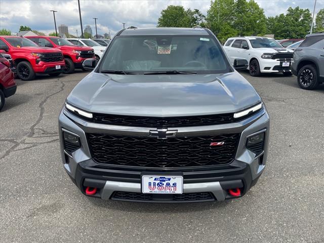 new 2025 Chevrolet Traverse car, priced at $49,570