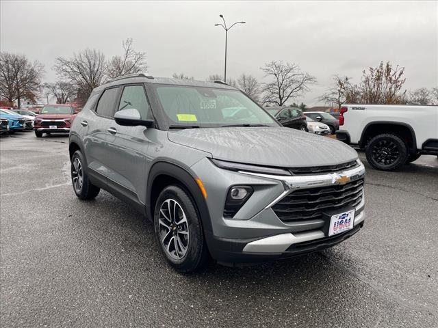 new 2025 Chevrolet TrailBlazer car, priced at $24,095