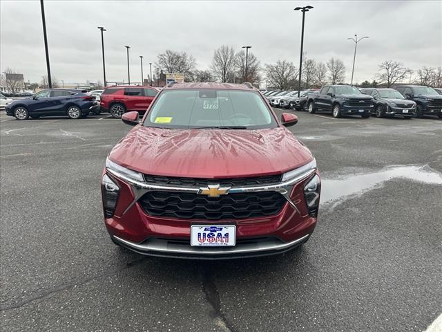 new 2025 Chevrolet Trax car, priced at $22,984