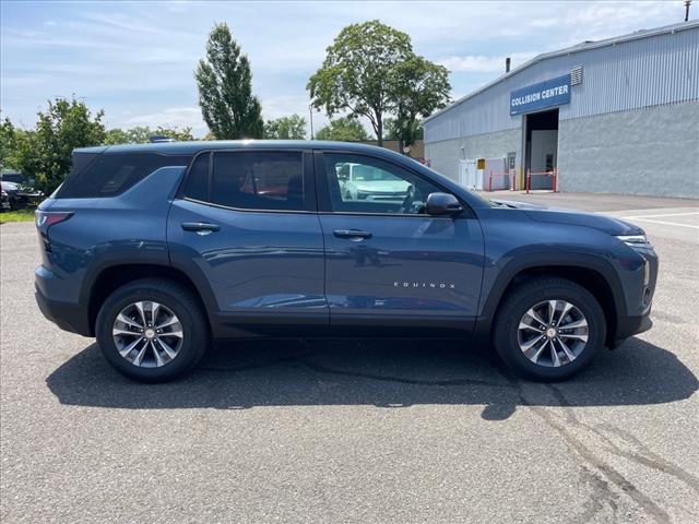 new 2026 Chevrolet Equinox car, priced at $30,495