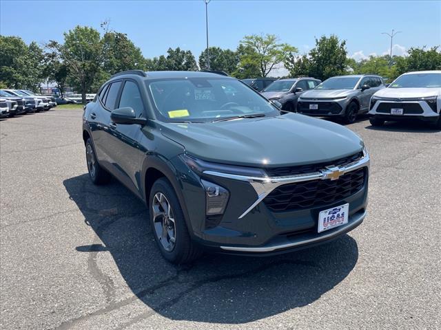 new 2025 Chevrolet Trax car, priced at $22,984