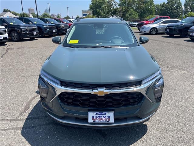 new 2025 Chevrolet Trax car, priced at $22,984