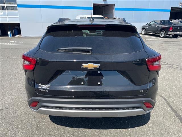 new 2025 Chevrolet Trax car, priced at $23,485