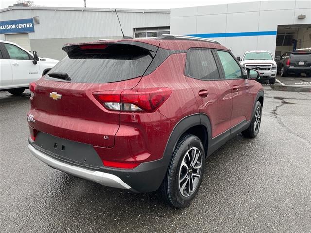 new 2025 Chevrolet TrailBlazer car, priced at $28,580