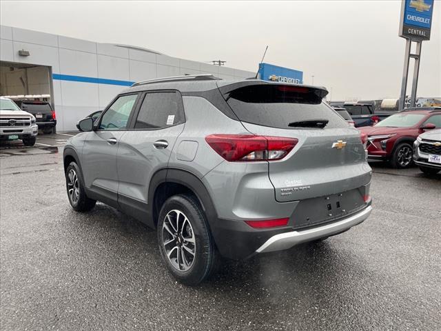 new 2025 Chevrolet TrailBlazer car, priced at $28,580