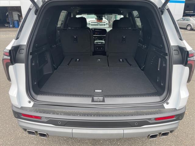 new 2025 Chevrolet Traverse car, priced at $41,945