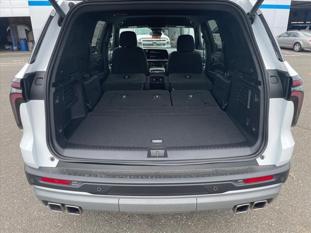 new 2025 Chevrolet Traverse car, priced at $41,945