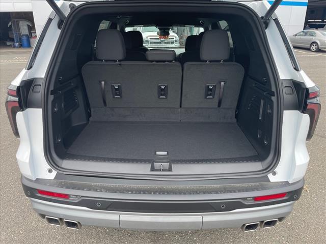 new 2025 Chevrolet Traverse car, priced at $41,945