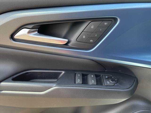 new 2025 Chevrolet Equinox EV car, priced at $34,190