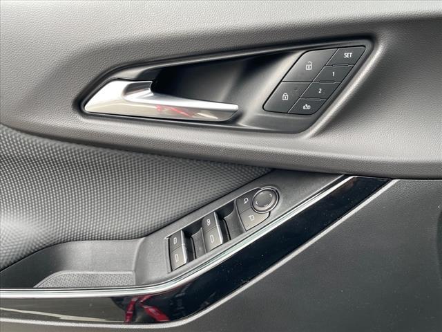 new 2025 Chevrolet Equinox car, priced at $35,294