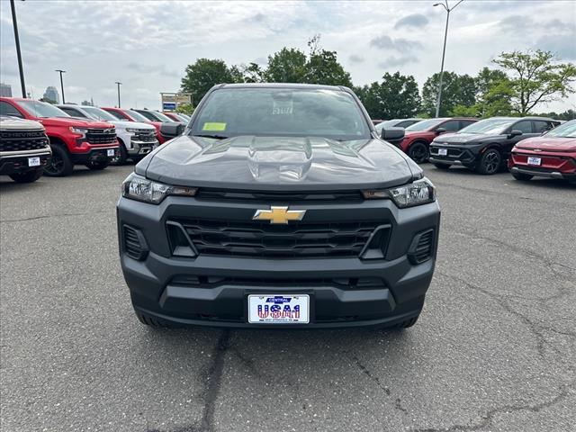 new 2025 Chevrolet Colorado car, priced at $33,690
