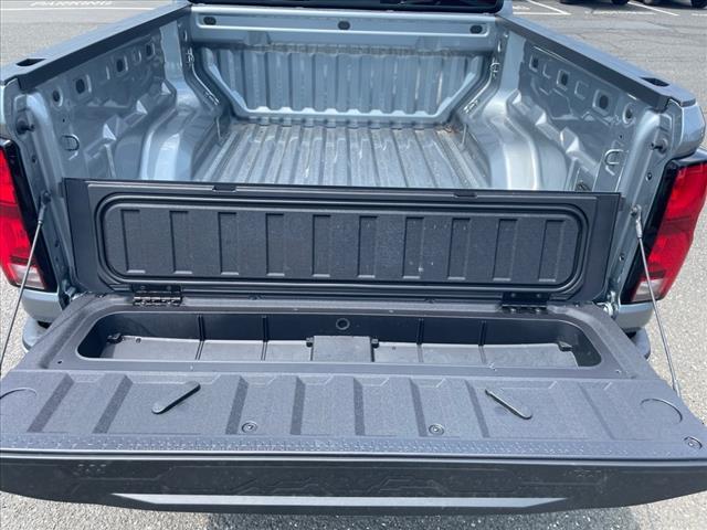 new 2025 Chevrolet Colorado car, priced at $40,151