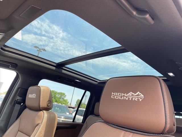 new 2025 Chevrolet Suburban car, priced at $92,225