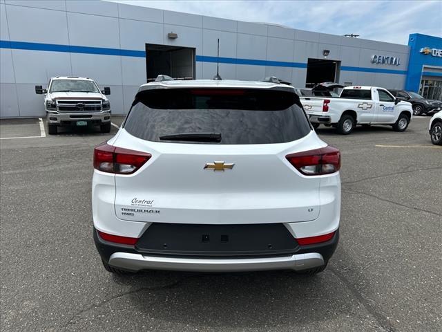 new 2025 Chevrolet TrailBlazer car, priced at $27,929
